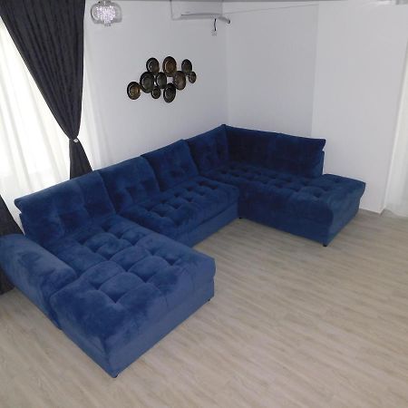 Cristian Apartment Нэводари Экстерьер фото