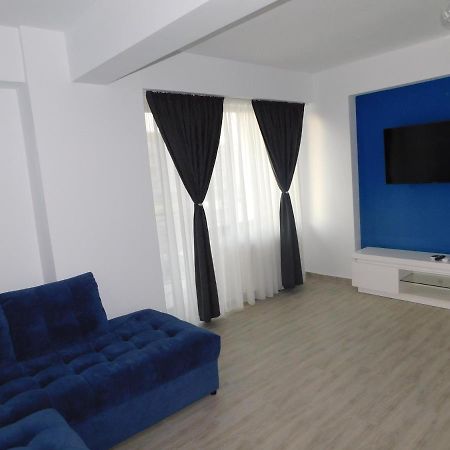 Cristian Apartment Нэводари Экстерьер фото